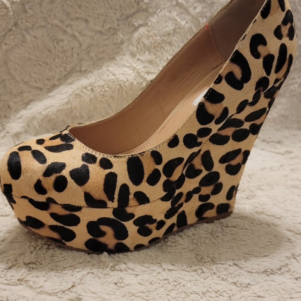 Steve Madden PAMMYY-L cow fur leopard print wedges